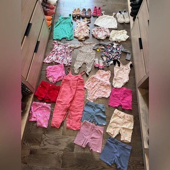 Carter’s brown combat boots toddler size 5 Fall shoes - Picture 4 of 4